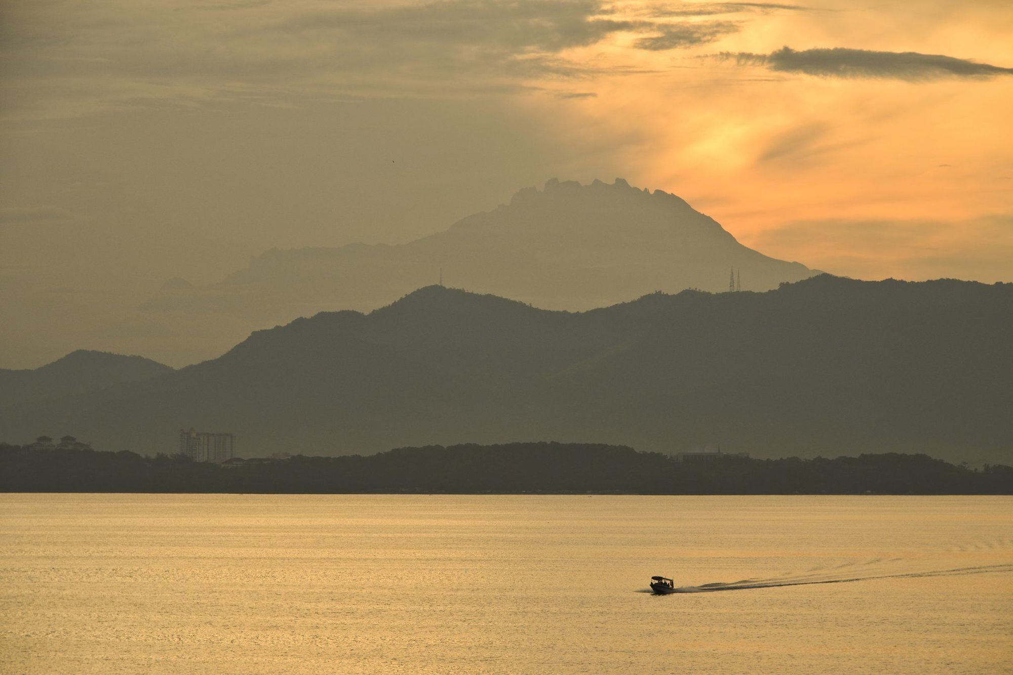 Gaya Island Resort, Kota Kinabalu - A Small Luxury Hotels Of The World Amenidades foto